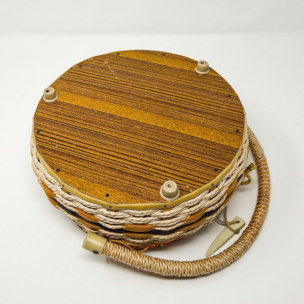 Vintage Wicker Look Sewing Basket Floral Lid Faux Bone Latch Mid Century - Picture 7 of 9